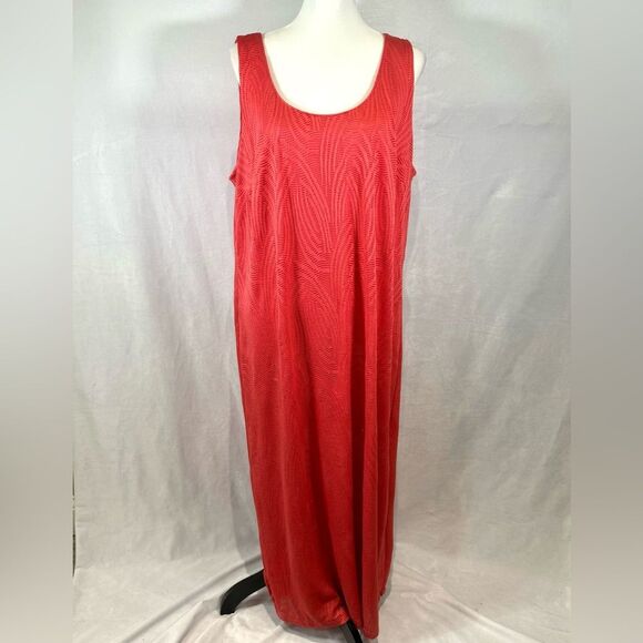 Avenue Dresses & Skirts - Avenue coral crotchet lace maxi dress size 18/20